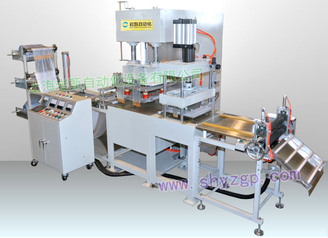 Automatic pulling high frequency machine